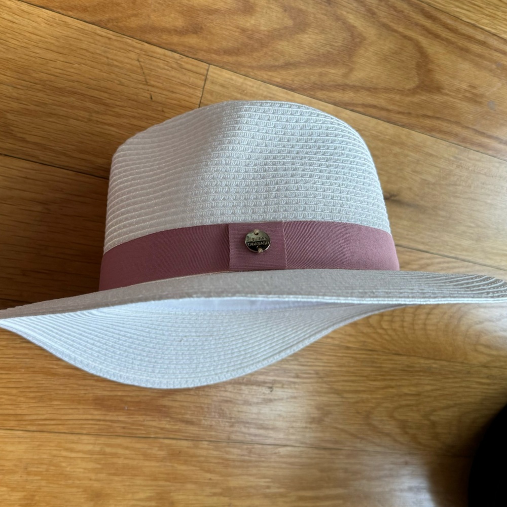 Melissa Odabash Fedora white hat with mueve pink strip